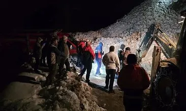 Rize'de çığ nedeniyle mahsur kalan 15 kişi kurtarıldı #rize