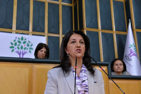 hdpli-pervin-buldandan-millet-ittifakina-cagri-yeniden-bir-araya-gelmeliyiz-1622061337044.jpg HDP'li Pervin Buldan'dan Millet İttifakı'na çağrı: Yeniden bir araya gelmeliyiz