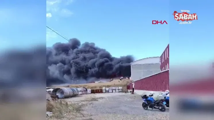 Silivri'de fabrikada yangın | Video