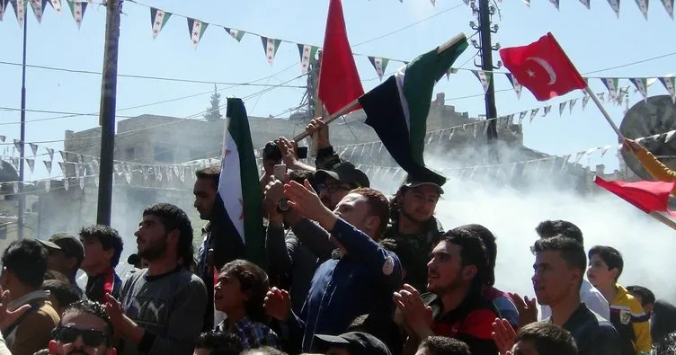 İdlib’te Kurtar bizi Türkiye gösterisi