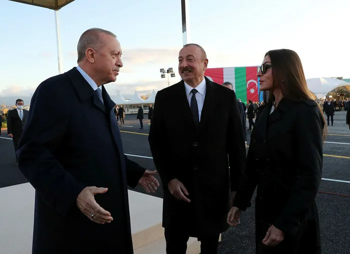 son-dakika-baskan-erdogandan-azerbaycan-donusu-carpici-mesajlar-ben-taarruzdayim-kitabimda-geri-adim-atmak-yok-1635321355767.jpg