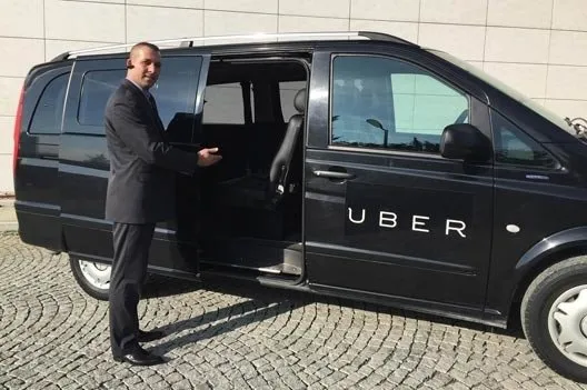 Uber kavgasına karşı yerli ve 'milli' taksi