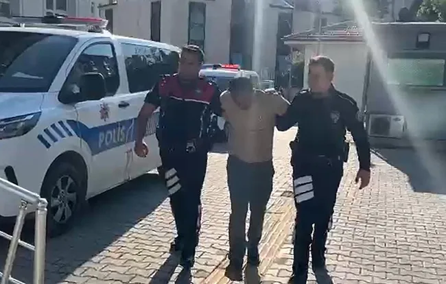 interpol-kirmizi-bultenle-ariyordu-sahte-kimlikle-yakalandi-1782064412665.jpeg