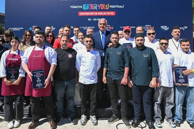 eskisehir-ilk-kez-kultur-yolunda-bakan-ersoy-gastronomiyi-turizm-stratejisinin-merkezine-yerlestirdik-1778920886431.jpeg