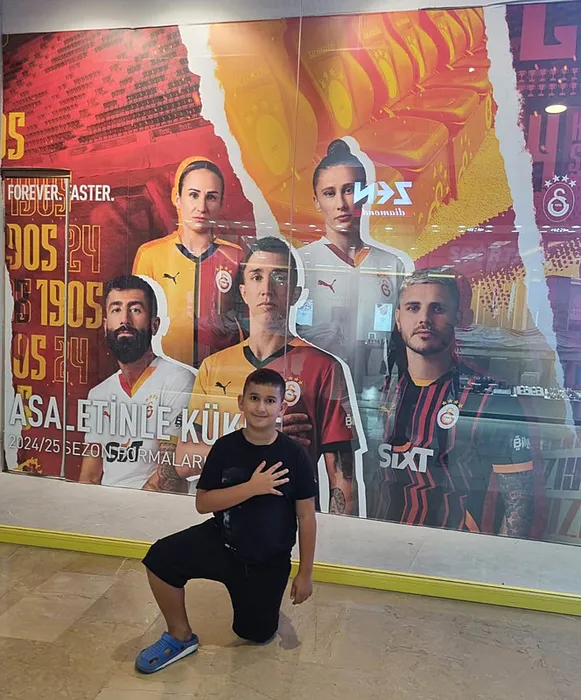 Galatasaraylı Yiğit Kurt’un kalbi Fenerbahçe taraftarı Muhammed Berat Namlı’da yaşayacak: Bir kalpte iki takım yaşayacak!