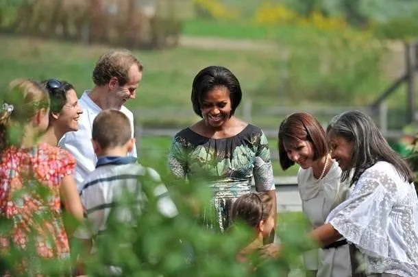 Michelle Obama Gül’ü organik çiftlikte ağırladı
