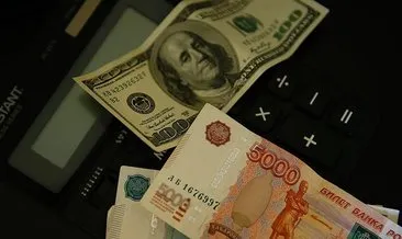 16 ay sonra bir ilk: Rus rublesi dolar karşısında 95 seviyesini aştı