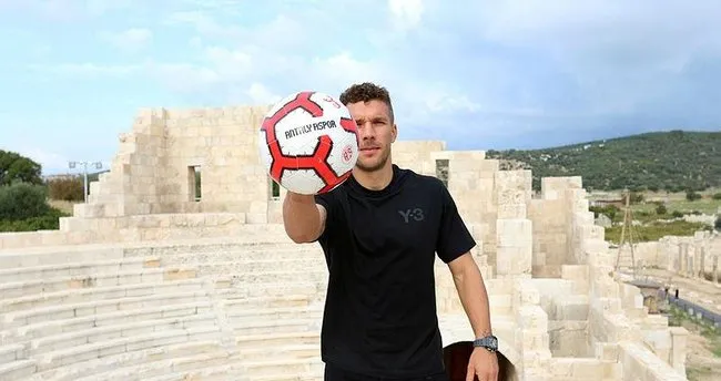 Alman yıldız Podolski turizm elçisi oldu