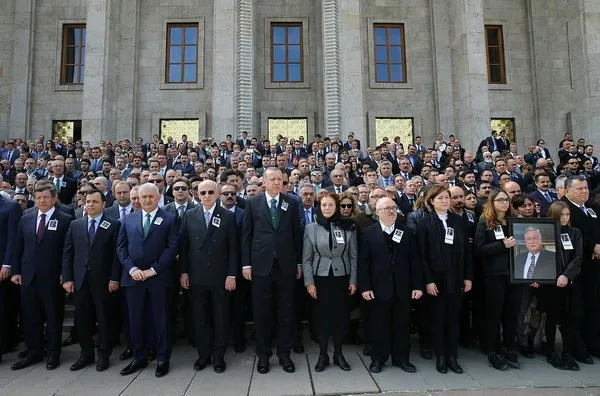 Hasan Celal Güzel'e TBMM'de tören düzenlendi! İşte o veda kareleri