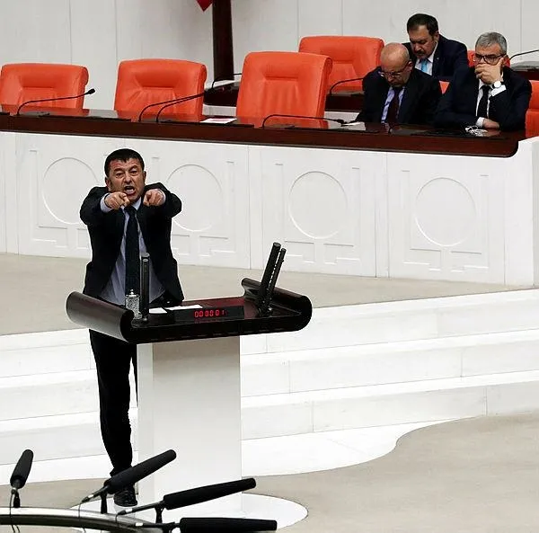 Eylül Öztürk'ten Veli Ağbaba'ya tepki!