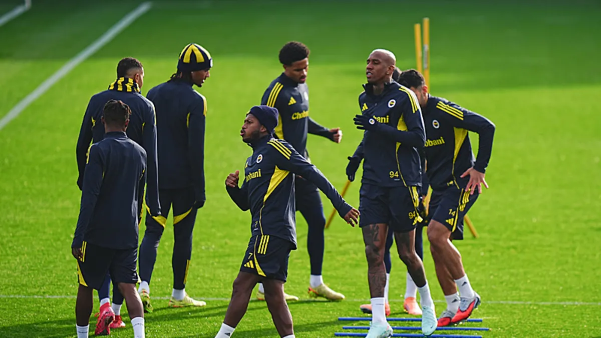 Fenerbahçe’de ’10’un günleri! Avrupa’nın zirvesine yerleşti… – Galeri Fenerbahçe’de ’10’un günleri! Avrupa’nın zirvesine yerleşti… – Galeri