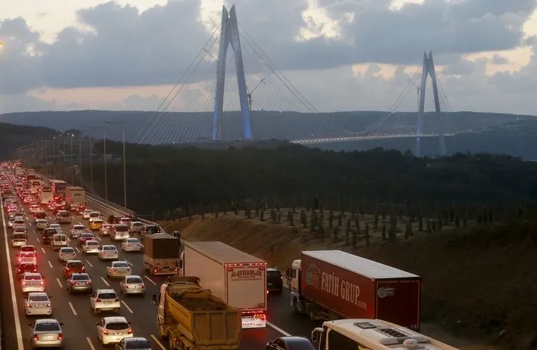 Yavuz Sultan Selim Köprüsü’nde trafik yoğunluğu