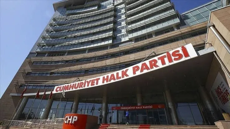 SON DAKİKA | CHP’de tarihin en ağır rüşvet operasyonu! Hedef partiyi ele geçirmek: İphone, dolar, lüks daire...