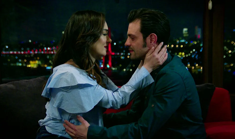 Seni Kimler Aldı 1. bölüm tamamı (tek parça olarak) full - Hemen izle!