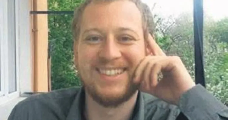 Gazeteci kamuflajı altında ajanlık