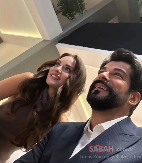 Tatilden döner dönmez birlikte kamera karşısına geçtiler! İşte Fahriye Evcen ve Burak Özçivit’ten aşk dolu set pozu!