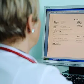 E-reçetede hangi bilgiler yer almakta?