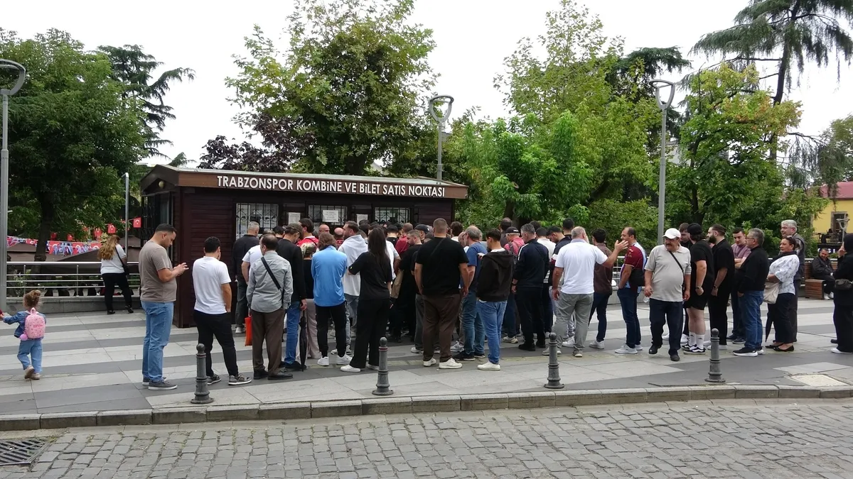 Trabzonspor - Galatasaray maçının biletleri satışa çıktı!