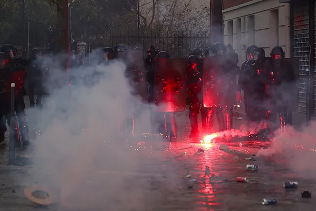 Avrupa kaosu yaşıyor: Fransa'da başlayan olaylar Almanya'ya taşındı! Binlerce kişi sokağa çıktı...