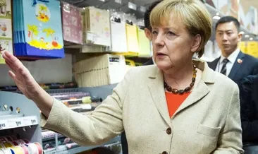 Merkel cüzdanını çaldırdı! Üstelik korumaları da yanındaydı