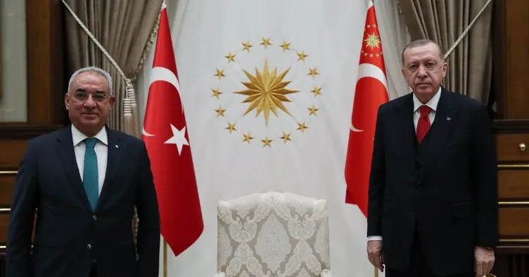 Başkan Erdoğan DSP Genel Başkanı Önder Aksakal’ı kabul etti
