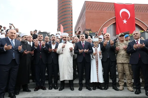 icisleri-bakani-ciftciden-batmana-terorsuz-turkiye-cikarmasi-1792244031615.jpg