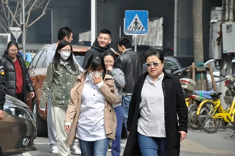Çin’de sokağa çıkmayın çağrısı