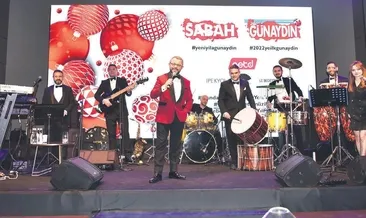 Pandemi nedeniyle sosyalleşmeyen davetliler partide bol bol eğlendi