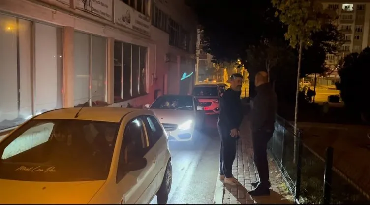 Alkollü sürücünün panik anları: Kameraları görünce bakın ne yaptı!