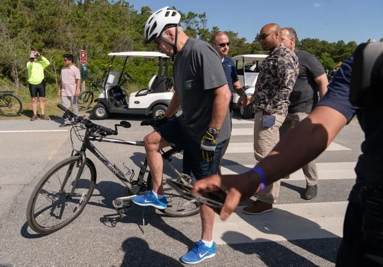 Bisikletten düşen Biden’dan yeni görüntüler: Zıplayarak mesaj verdi
