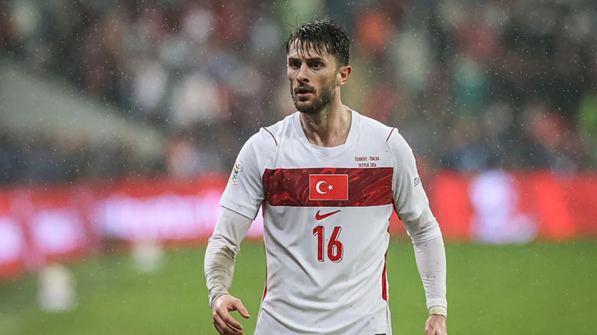 Milli Futbolcu İsmail Yüksek'ten Taraftar Tepkisi Açıklaması