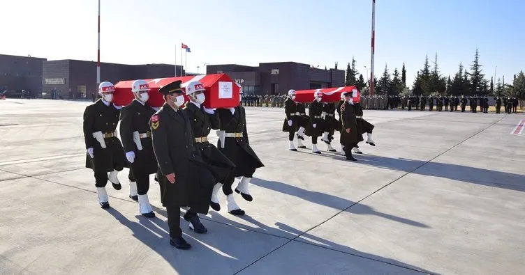 Şehitler dualarla karşılandı