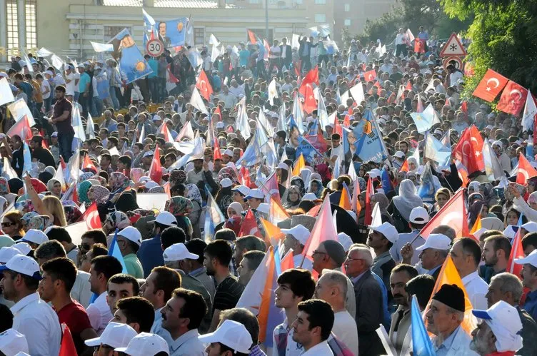 AK Parti’den Diyarbakır’da coşkulu miting
