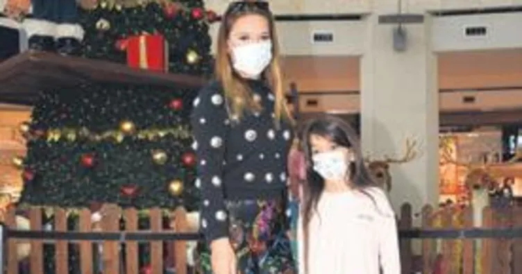 Anne-kızın yeni yıl pozu