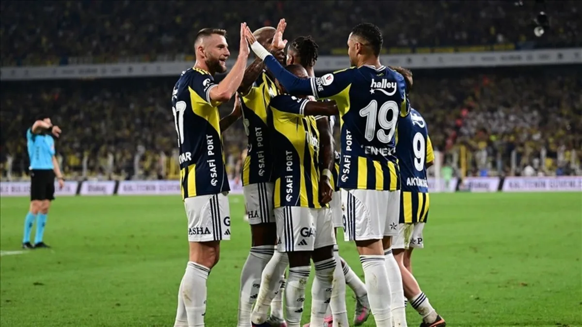 Fenerbahçe, Alanyaspor’u konuk ediyor! Hangi yıldızlar erteleme maçında yok?