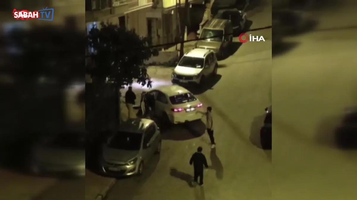 Sancaktepe’de 3 kişinin öldüğü silahlı saldırı anları ortaya çıktı videosunu izle Sancaktepe’de 3 kişinin öldüğü silahlı saldırı anları ortaya çıktı videosunu izle
