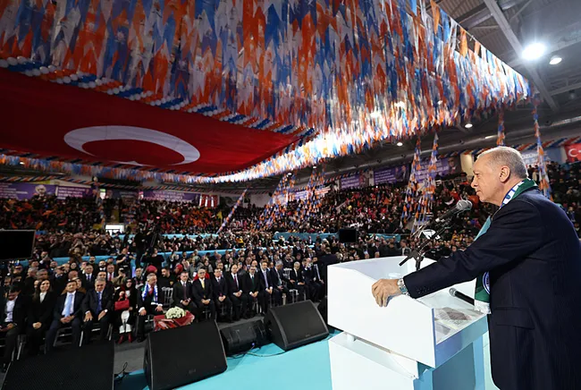 son-dakika-baskan-erdogandan-rize-onemli-mesajlar-hedefimiz-terorsuz-turkiye-1736078242945.jpeg