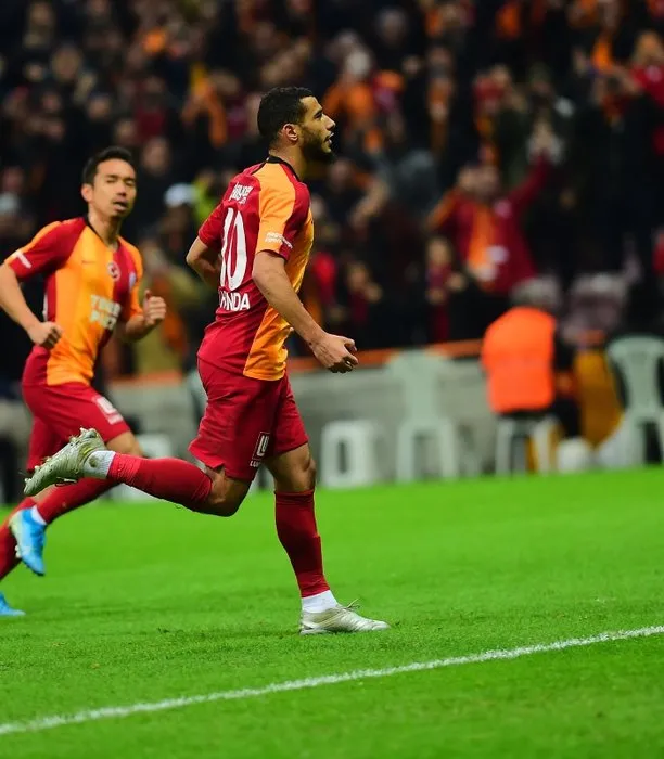 Galatasaray’da yıldız ismin menajeri ayrılığı doğruladı!