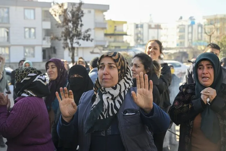 SON DAKİKA: Kahramanmaraş’ta 202. saatte mucize! Deprem enkazından 4 can çıkarıldı!