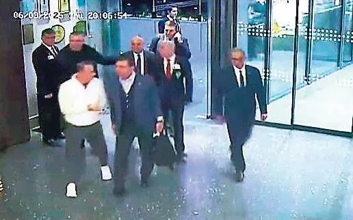 SON DAKİKA HABERİ: İBB’nin naylon faturacısı Ahmet Çiçek itiraf etti: İmamoğlu’nun yanındaki kasasıydı o bavullarda para vardı