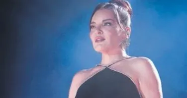 ‘Anneciğim bu şarkı tutmuş mu?’