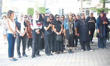 Sınıf boş gözler dolu