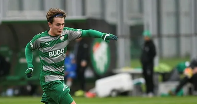 Emre Belözoğlu Ali Akman'ın peşinde