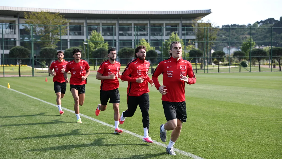 A Milli Futbol Takımı, dayanıklılık testinden geçti A Milli Futbol Takımı, dayanıklılık testinden geçti
