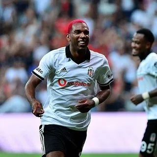 Beşiktaş'ta kadro dışı kalan Ryan Babel'e Galatasaray talip oldu!