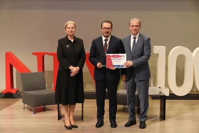 saglik-bakan-yardimcisi-doc-dr-suayip-birinci-saglik-sistemimizi-daha-ileri-tasiyoruz-1716542827530.jpg