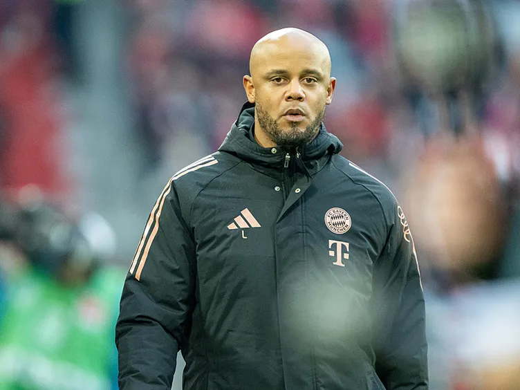 Son dakika haberi: Bayern Münih’ten bomba Sacha Boey kararı! Rekor bedelle transfer olmuştu...