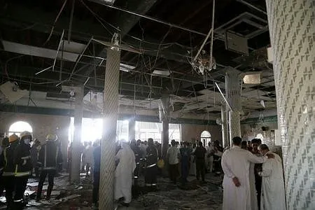Suudi Arabistan’da camiye kanlı saldırı