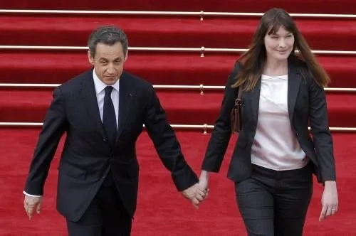 Sarkozy veda etti