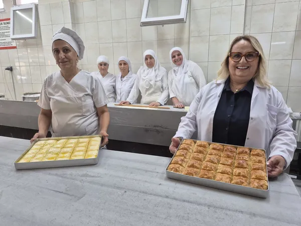 baklavadan-sonra-laz-boregi-krizi-yunanistandaki-tanitima-trabzondan-sert-tepki-1785423229240.jpeg